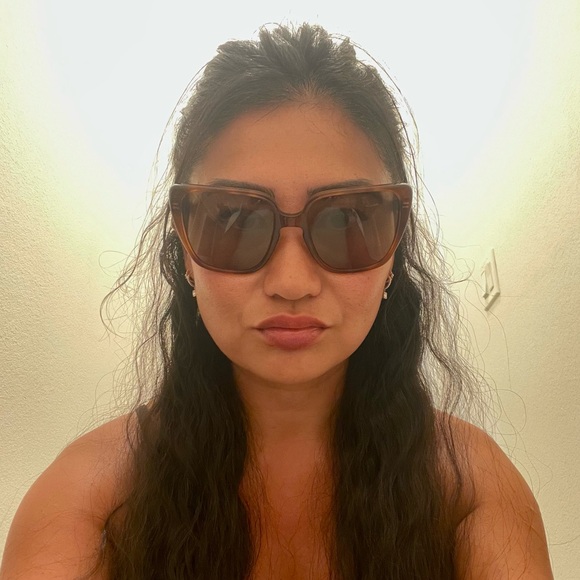 Celine CL40047I Cat Eye Sunglasses - Picture 10 of 11